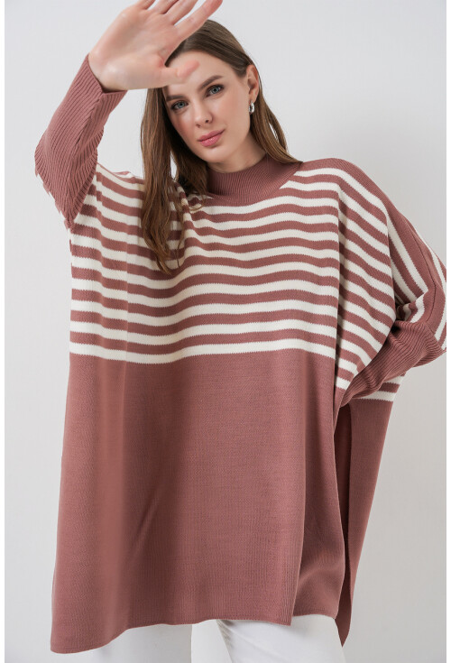 15783 Yırtmaçlı Panço Kazak