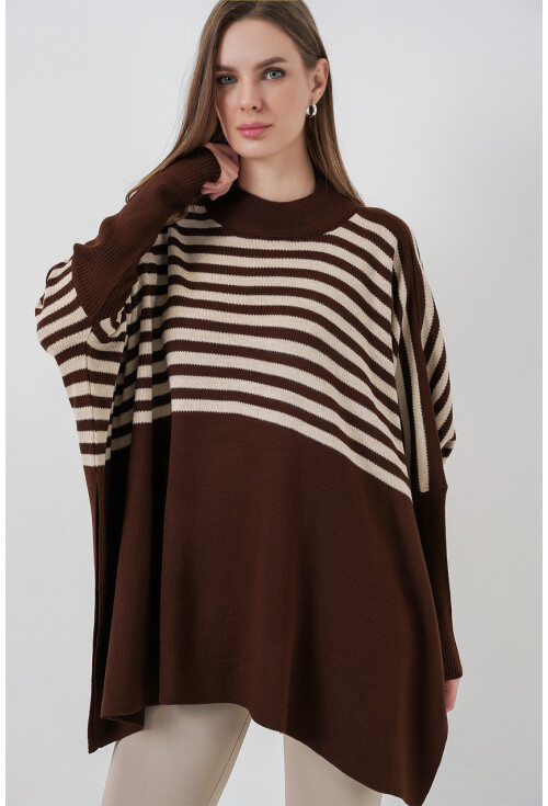 15783 Yırtmaçlı Panço Kazak