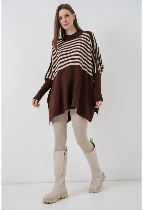 15783 Yırtmaçlı Panço Kazak