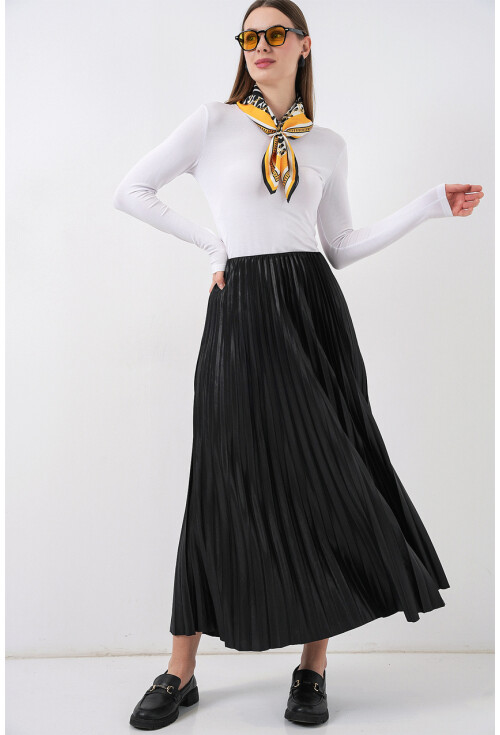 8009 Deri Görünümlü Piliseli Etek