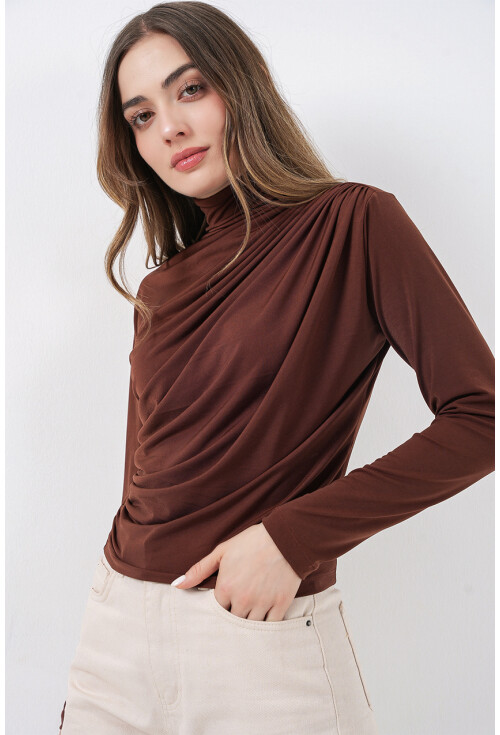 925 Büzgü Detaylı Sandy Bluz