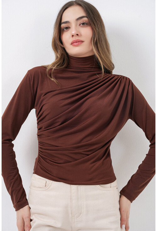 925 Büzgü Detaylı Sandy Bluz