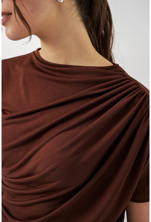 Büzgü Detaylı Kısa Kol Sandy Bluz 945