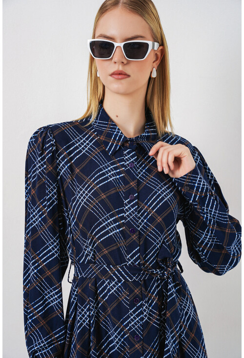 Kadın Boydan Düğmeli Uzun Tesettür Elbise 2588