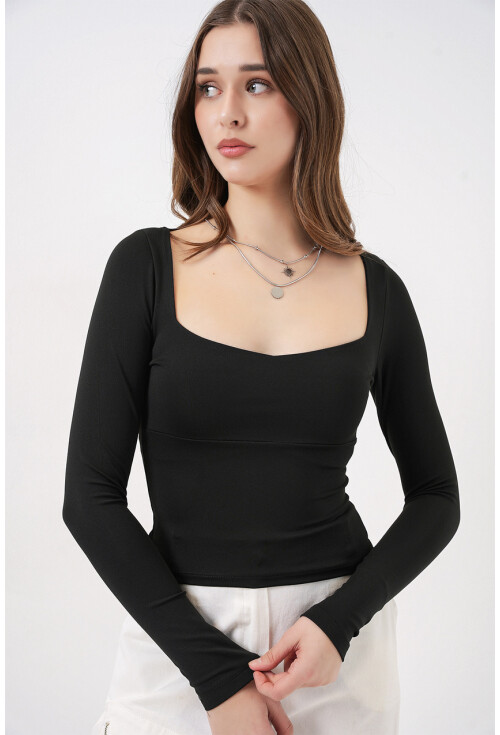 Kadın Kare Yaka Slim Fit Bluz 986