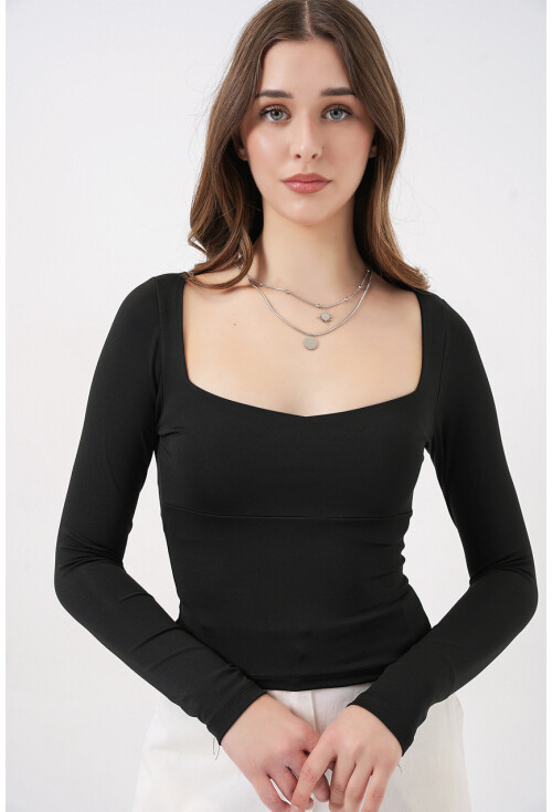 Kadın Kare Yaka Slim Fit Bluz 986