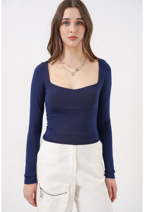 Kadın Kare Yaka Slim Fit Bluz 986