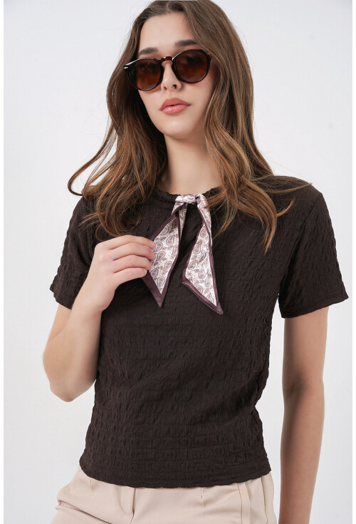 Kadın Kısa Kol Fularlı Örme Bluz 981