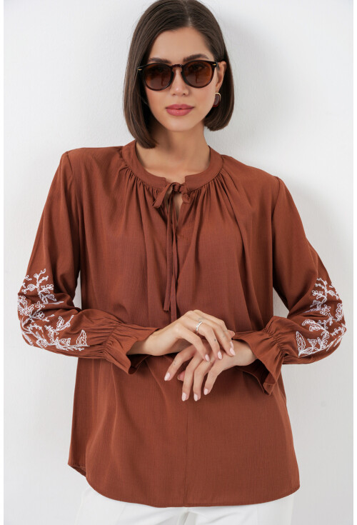 Kadın Nakışlı Örme Bluz 941