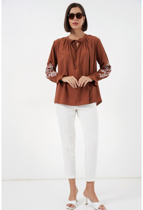 Kadın Nakışlı Örme Bluz 941