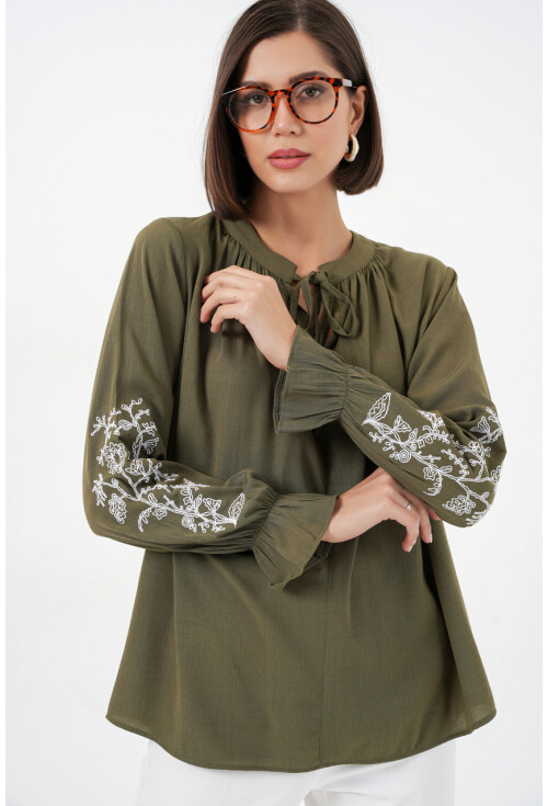 Kadın Nakışlı Örme Bluz 941