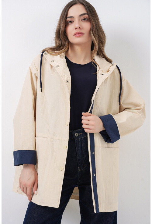 Kadın Teknik Kumaş Kapüşonlu Trençkot 5972