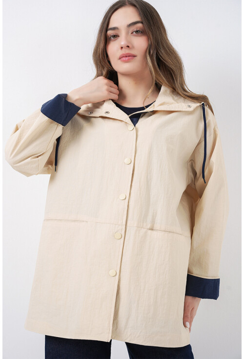 Kadın Teknik Kumaş Kapüşonlu Trençkot 5972