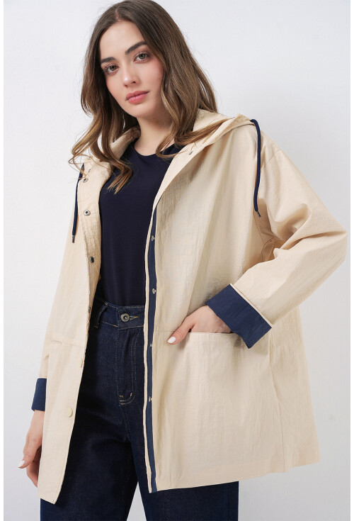 Kadın Teknik Kumaş Kapüşonlu Trençkot 5972