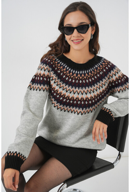 Kadın Yumuşak Dokulu Desenli Triko Kazak 15932