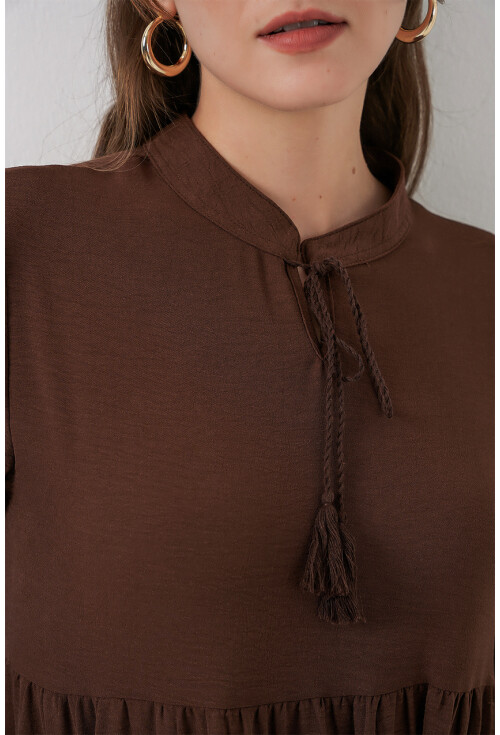 T1627 Yaka Bağcıklı Elbise