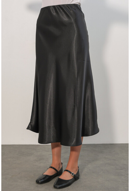 15806 Satin Skirt