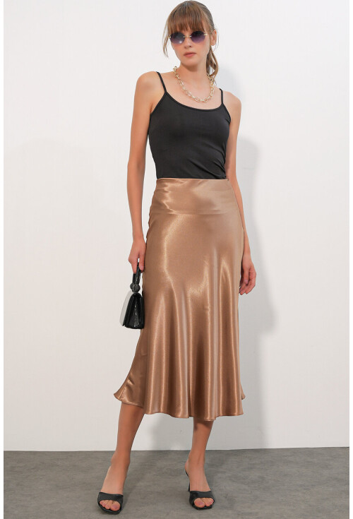 15806 Satin Skirt