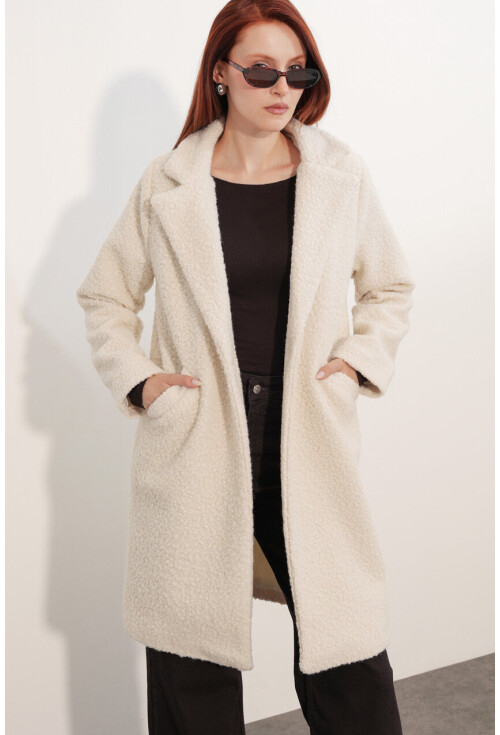 9082 Oversized Wool Coat