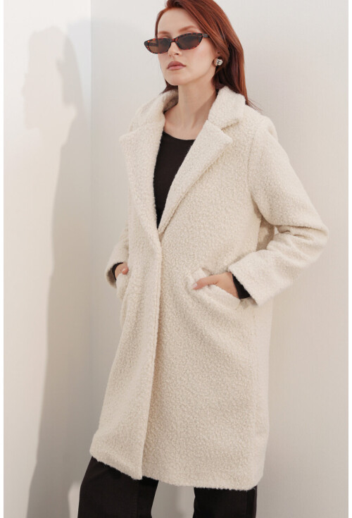 9082 Oversized Wool Coat
