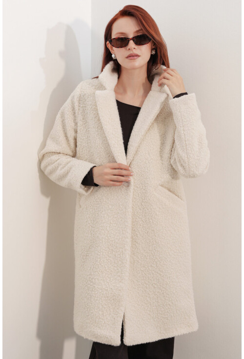 9082 Oversized Wool Coat