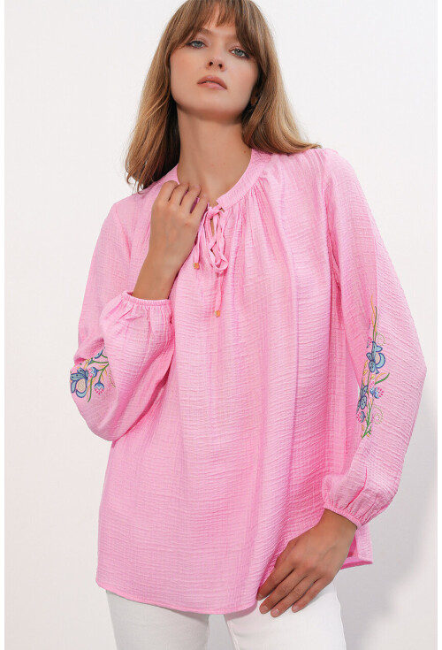 Kadın Nakışlı Oversize Bluz 1000