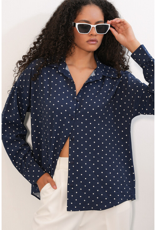 Kadın Oversize Puantiyeli Gömlek 20392