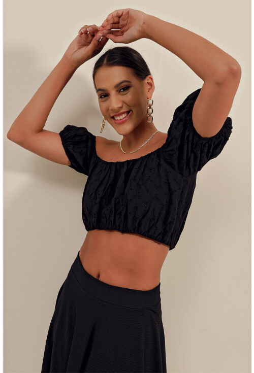 0481 Eyelet Strapless Blouse