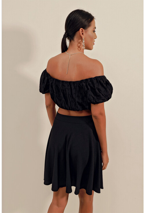 0481 Eyelet Strapless Blouse