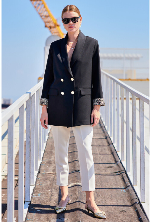 0704 Düğme Detaylı Blazer Ceket