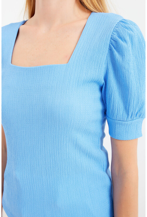 0409 Kare Yaka Örme Bluz