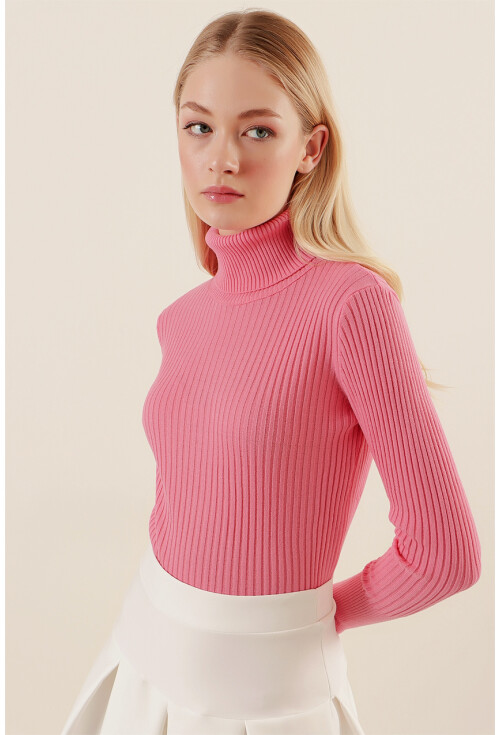 10311 Turtleneck Knit Sweater