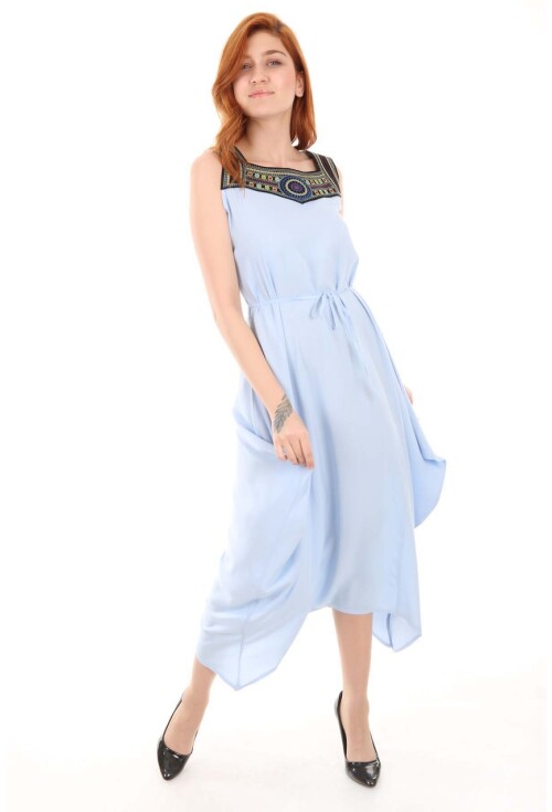 1512 Dress With Embroidered Front