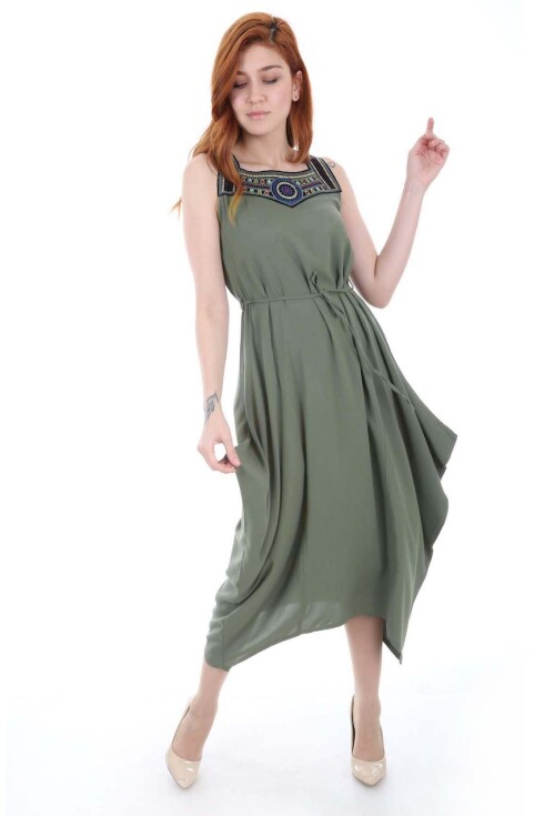 1512 Önü Nakışlı Elbise