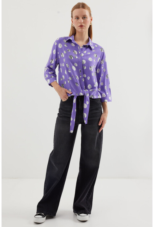 20243 Patterned Front-Tie Shirt