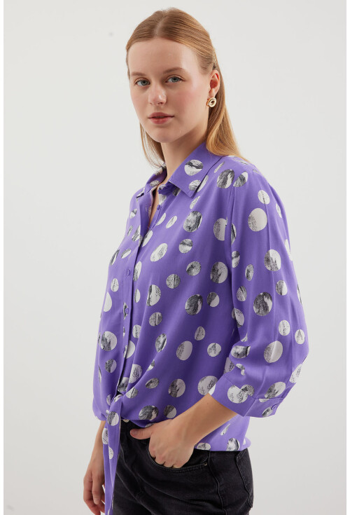 20243 Patterned Front-Tie Shirt