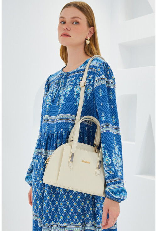 010159 Strappy Shoulder Bag