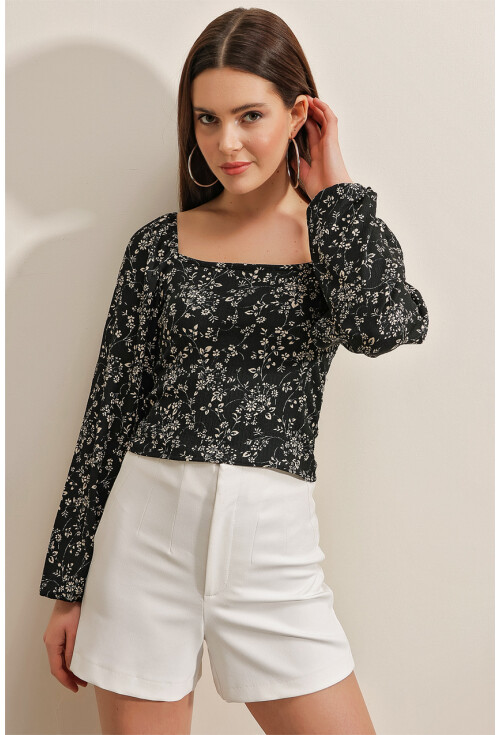 0465 Balon Kollu Örme Bluz