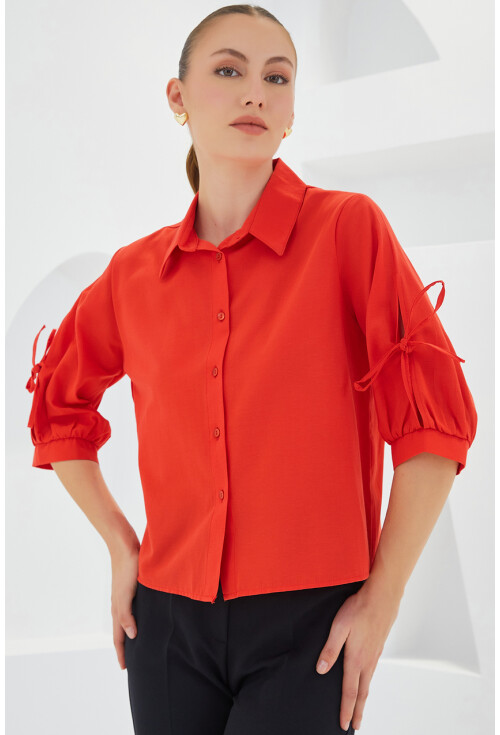 20246 Cropped Shirt With Sleeve Detail