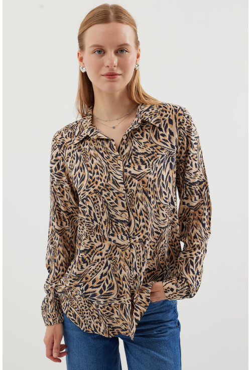 3721 Graphic Patterned Shirt
