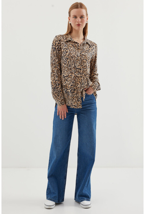 3721 Graphic Patterned Shirt