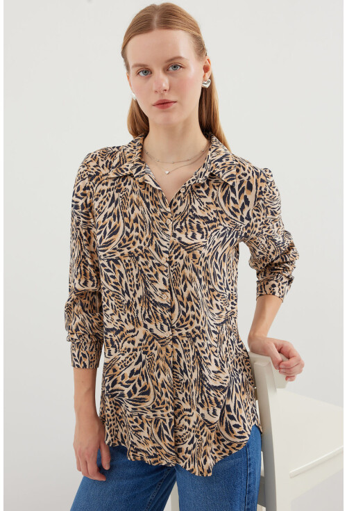 3721 Graphic Patterned Shirt