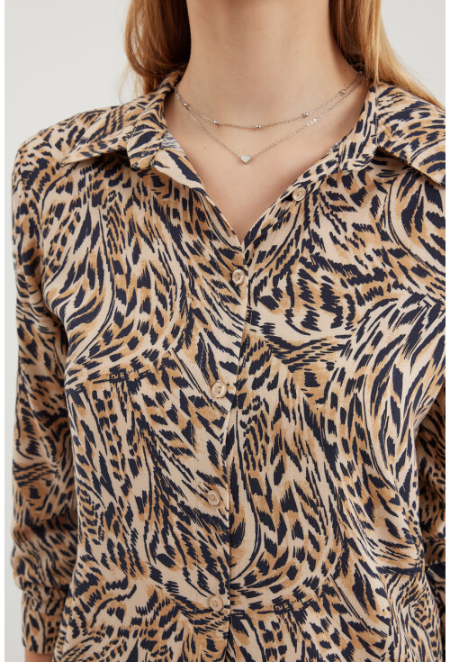 3721 Graphic Patterned Shirt