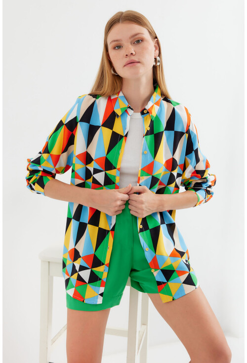 3721 Graphic Patterned Shirt