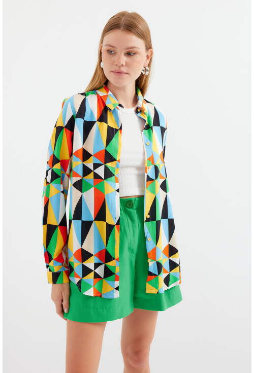 3721 Graphic Patterned Shirt