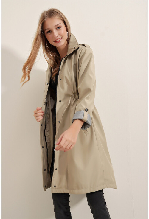 5808 Belted Trench Coat