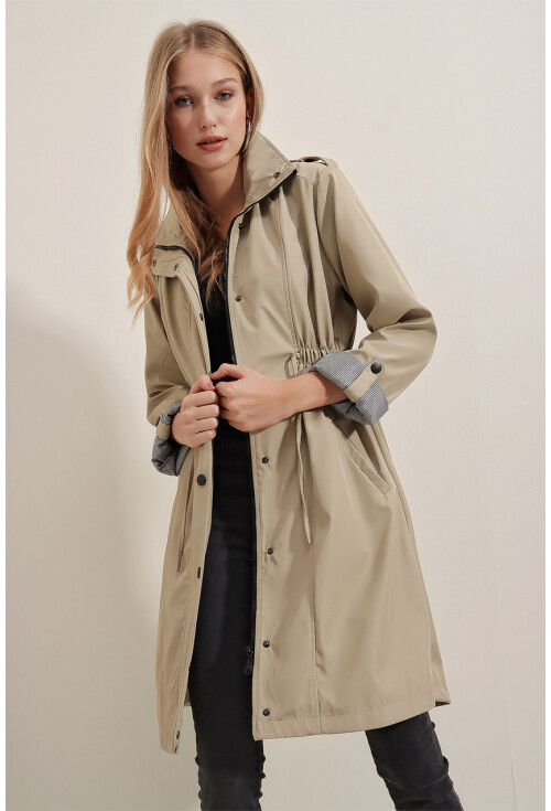 5808 Belted Trench Coat