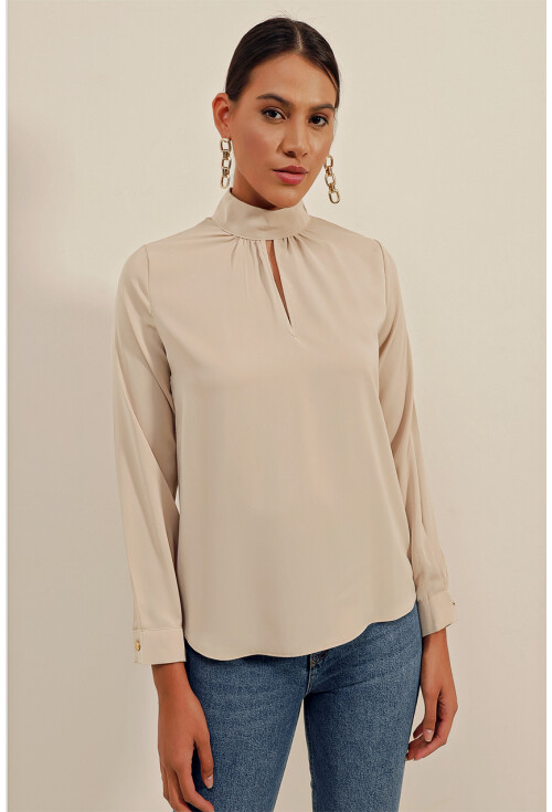 0418 Blouse With Cut-Out Detail