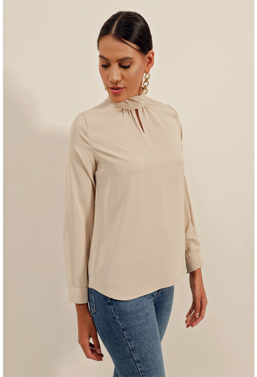 0418 Blouse With Cut-Out Detail