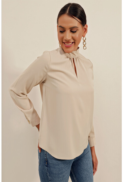 0418 Blouse With Cut-Out Detail